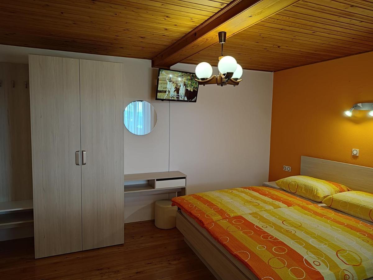Gostilna Pension Blegos Poljane nad Škofjo Loko Extérieur photo
