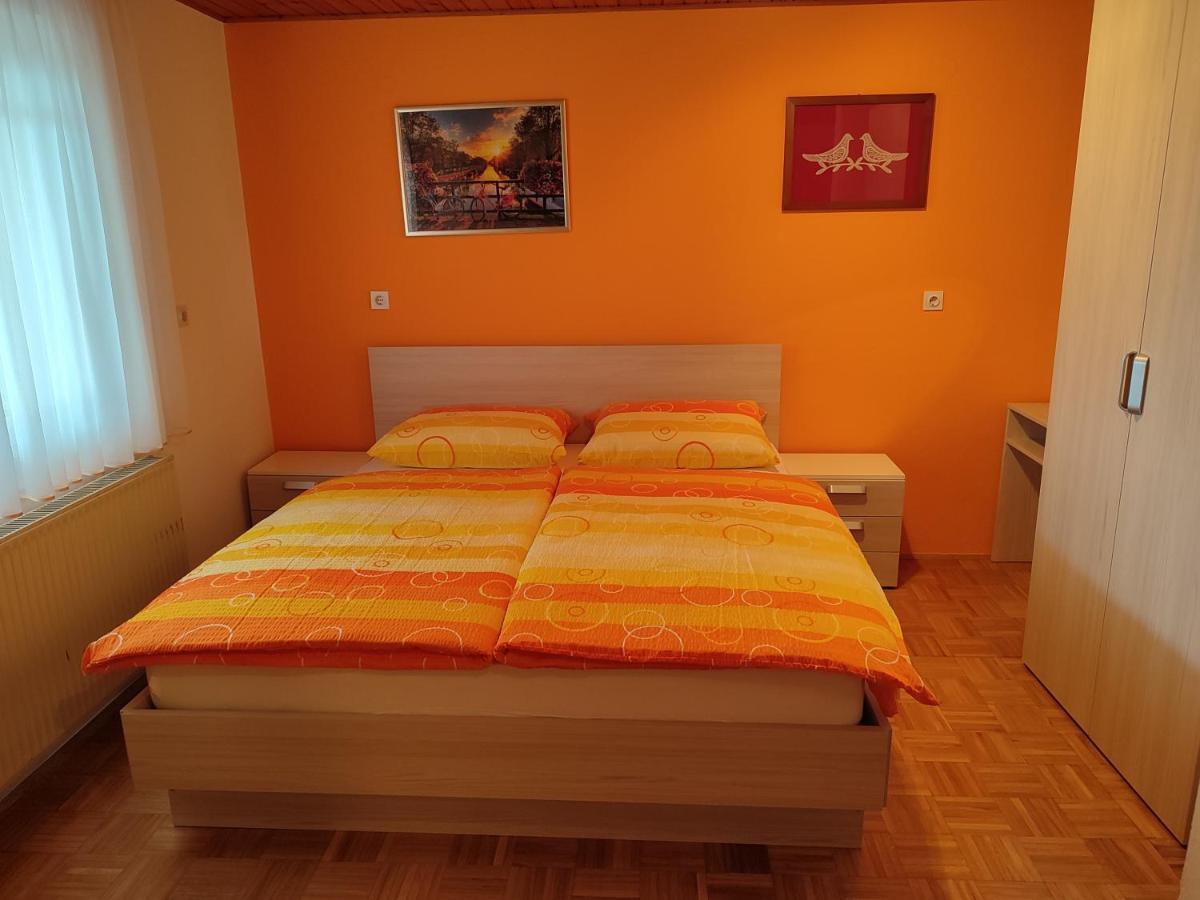 Gostilna Pension Blegos Poljane nad Škofjo Loko Extérieur photo