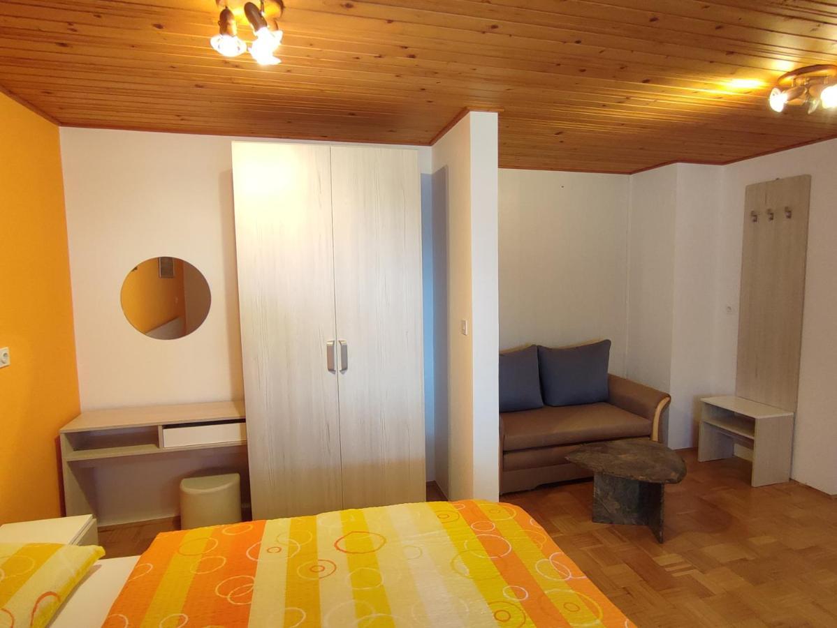 Gostilna Pension Blegos Poljane nad Škofjo Loko Extérieur photo