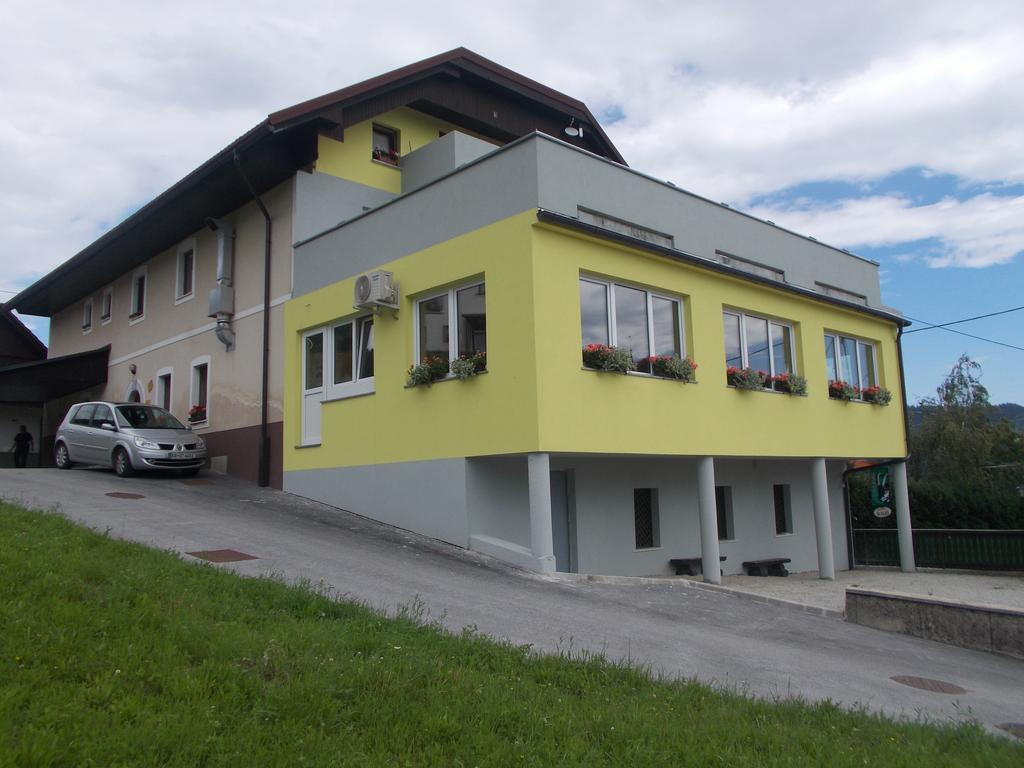 Gostilna Pension Blegos Poljane nad Škofjo Loko Extérieur photo