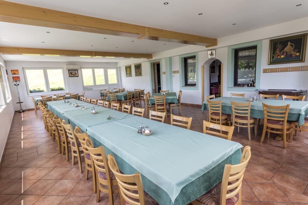 Gostilna Pension Blegos Poljane nad Škofjo Loko Extérieur photo