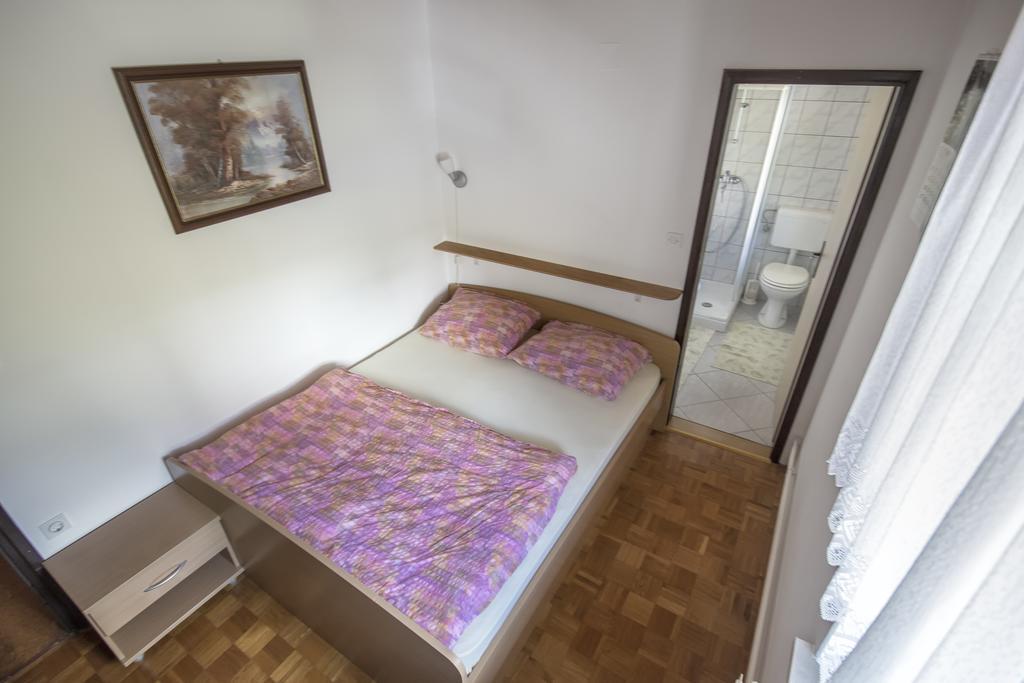 Gostilna Pension Blegos Poljane nad Škofjo Loko Chambre photo